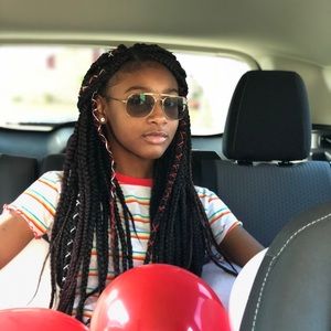 Meet your Posher, Donielle